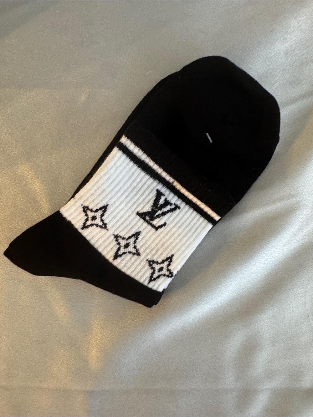 New! Louis Vuitton Black & White Men’s Crew Socks